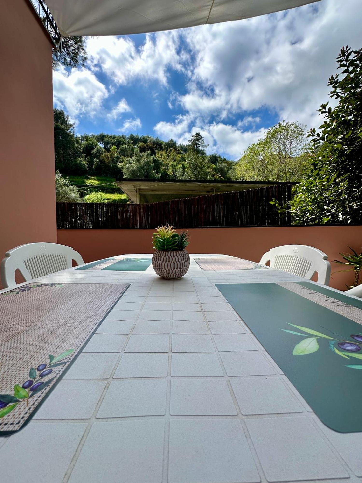 Terrace & Parking - Holiday Home Near Fegina Beach Monterosso al Mare Exteriér fotografie