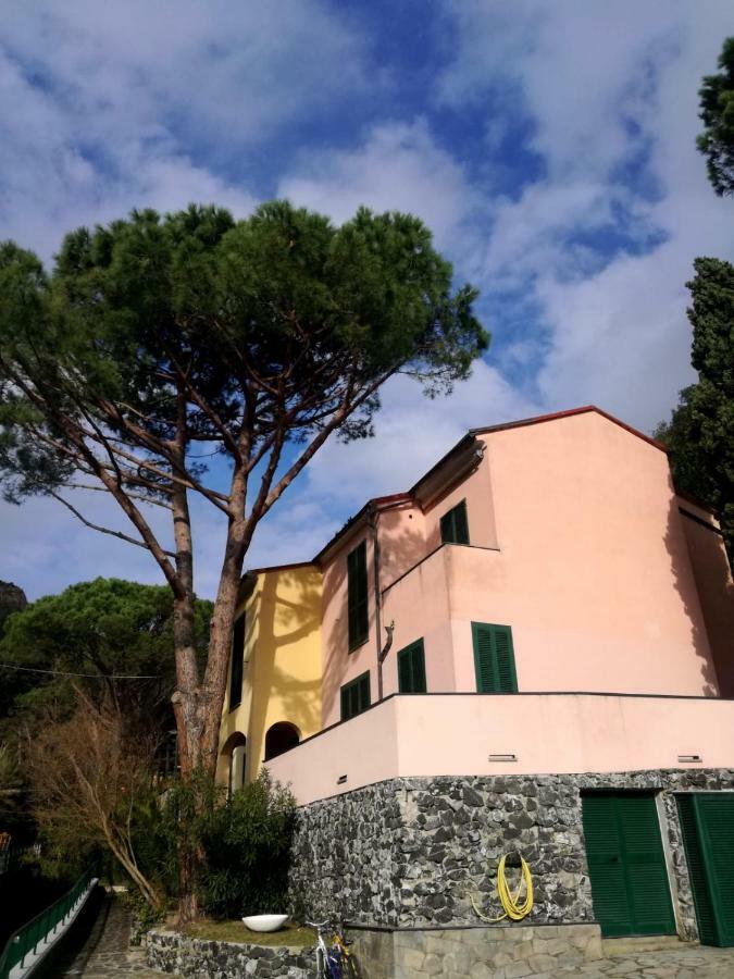 Terrace & Parking - Holiday Home Near Fegina Beach Monterosso al Mare Exteriér fotografie